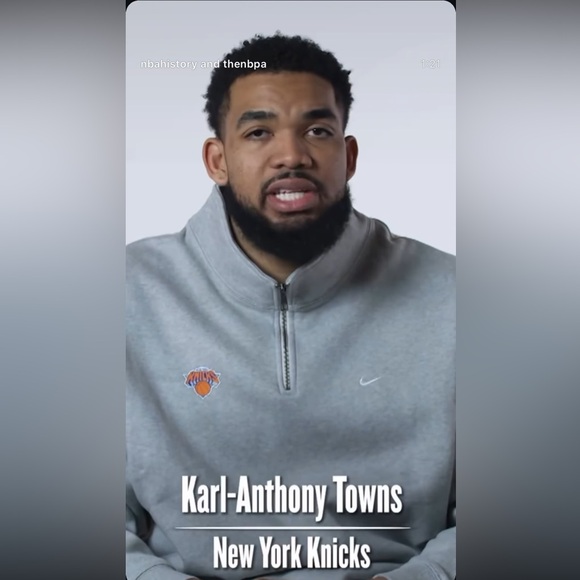 Knicks Nike Light Gray Quarter-Zip Pullover, Size L - Picture 2 of 5